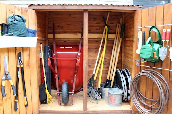 Garden Storage Ideas for Homeowners with Lots of Clutter | MessHall